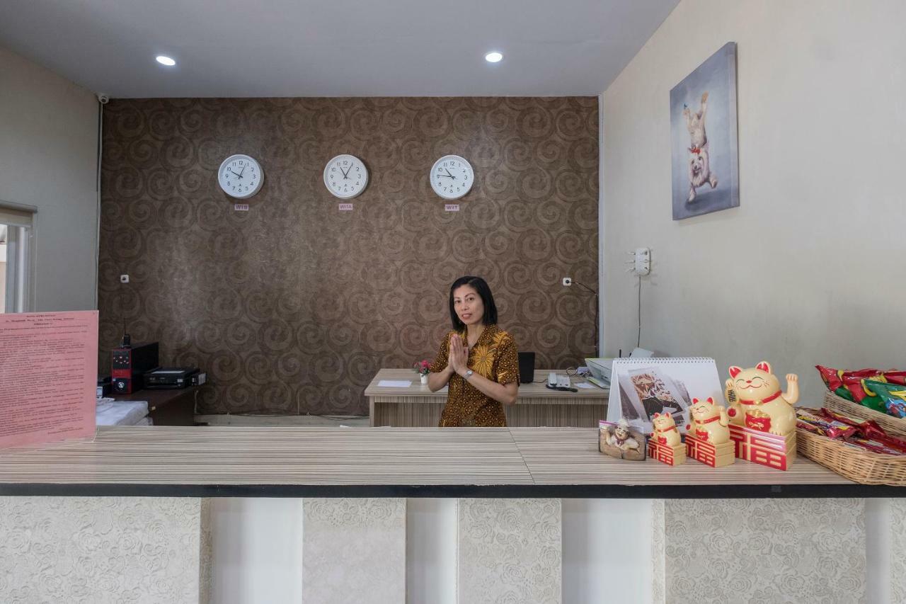 Hotel Astra Novilia ماكاسار المظهر الخارجي الصورة